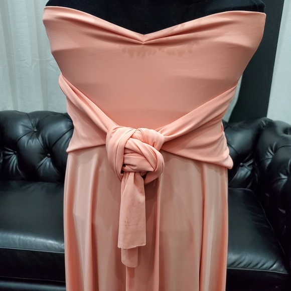 🔥FREE🔥$30Purchase Peach infinity wrapdress 1size - Picture 4 of 8